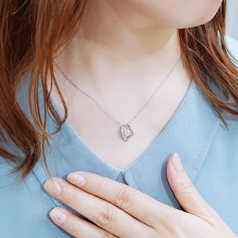 0.5 Carat Moissanite Diamond Dancing Stone Heart Necklace - Image 4