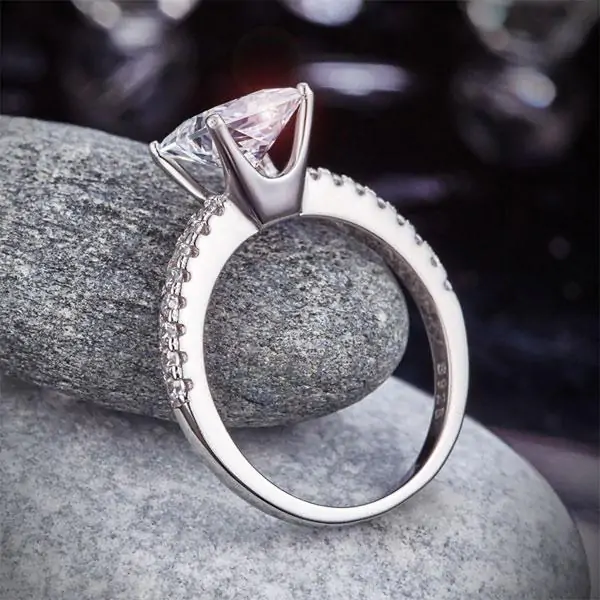 1.5 Ct Princess Cut Created Diamond Ring - Image 6