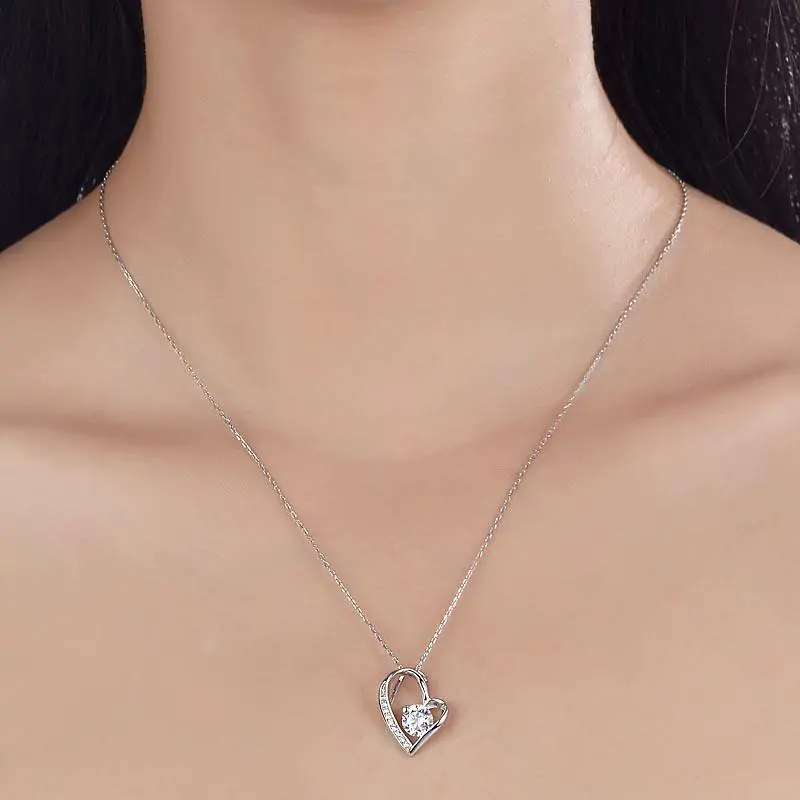 Heartr Pendant Necklace - Image 4