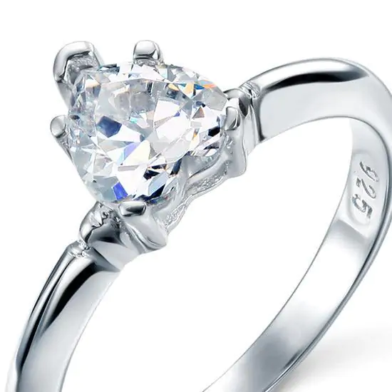 1.5 Carat Heart Cut Created Diamond Ring - Image 4