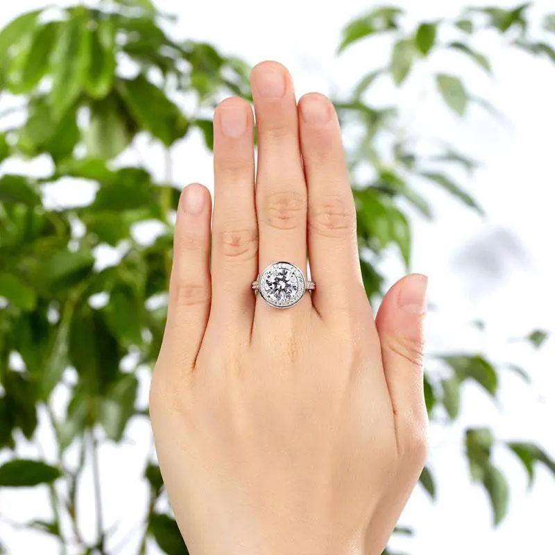 Halo 3.5 Ct Created Diamond Ring - Image 5