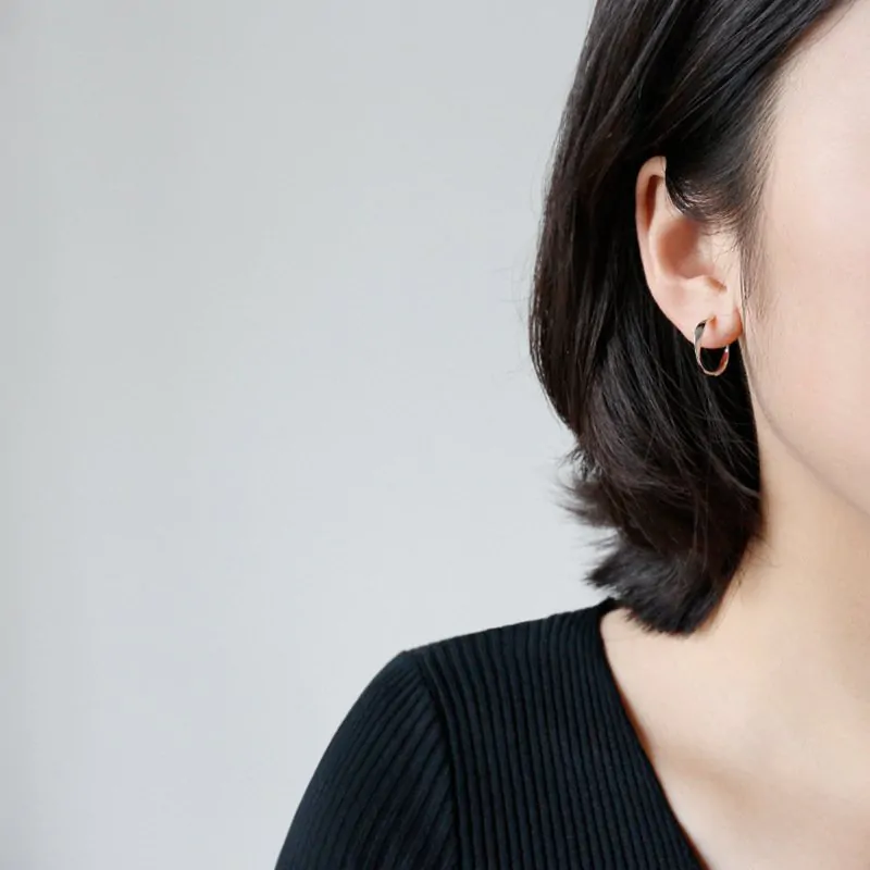 Mobius Twisted 925 Sterling Silver Hoop Earrings - Image 3