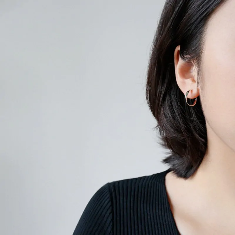 Mobius Twisted 925 Sterling Silver Hoop Earrings - Image 4