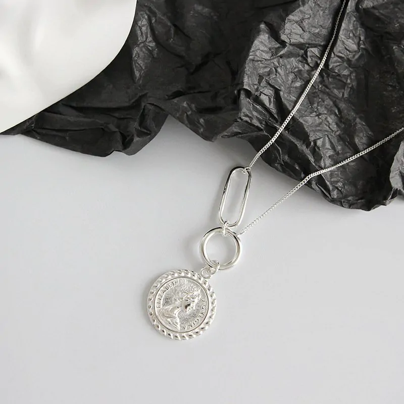 Elizabeth Portrait 925 Sterling Silver Necklace - Image 2