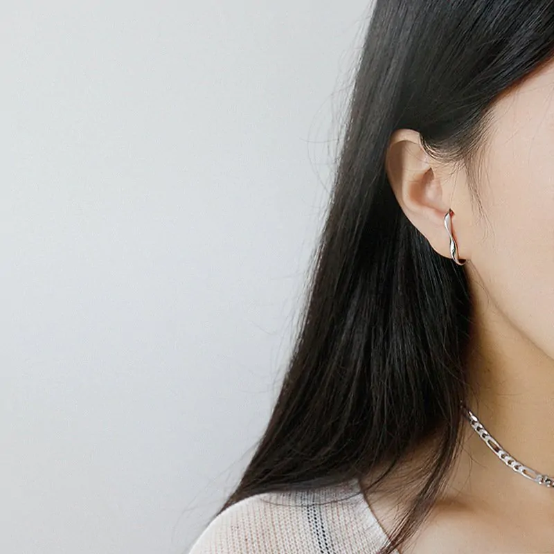 Hot Mobius Twisted C Shape 925 Sterling Silver Stud Earrings - Image 2