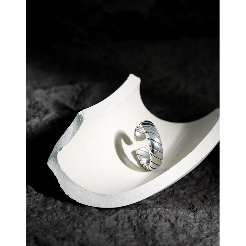 Vintage Twill Twisted 925 Sterling Silver Adjustable Ring - Image 4