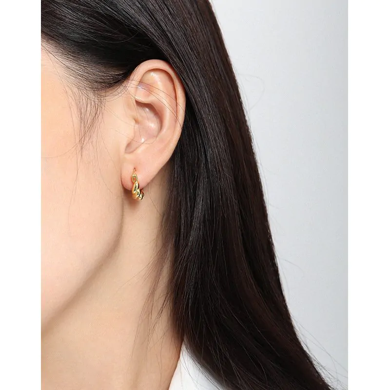 Minimalist Irregular Twisted 925 Sterling Silver Hoop Earrings - Image 2