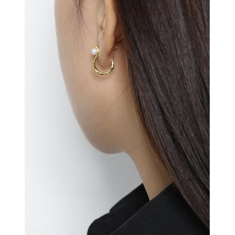 S Shape Round Shell Pearl 925 Sterling Silver Hoop Earrings - Image 4