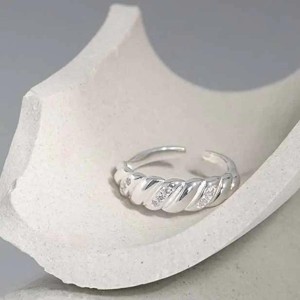 Twisted CZ 925 Sterling Silver Adjustable Ring - Image 2