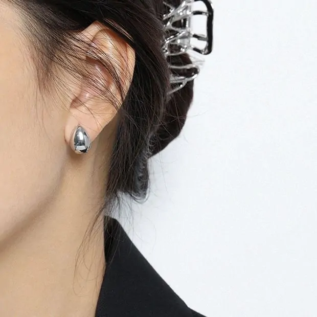 Lady Waterdrop Falling 925 Sterling Silver Hoop Earrings - Image 3