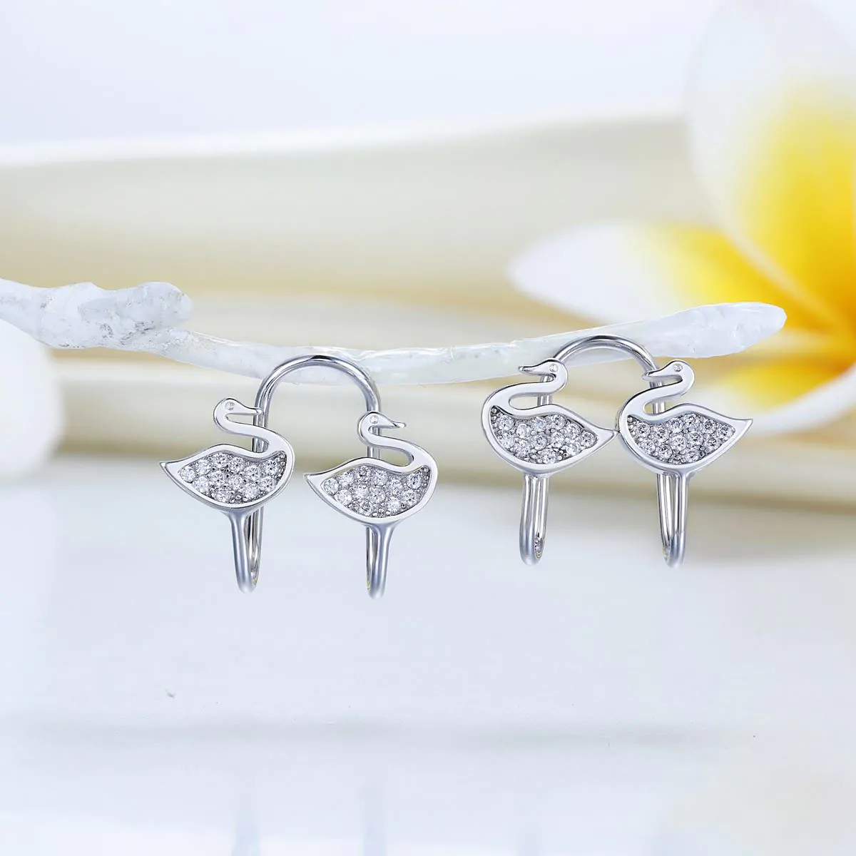 Solid 925 Sterling Silver Clip on Earrings Swan - Image 3
