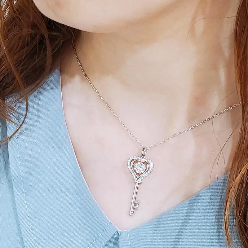 1 Carat Moissanite Diamond Dancing Stone Key Necklace - Image 5