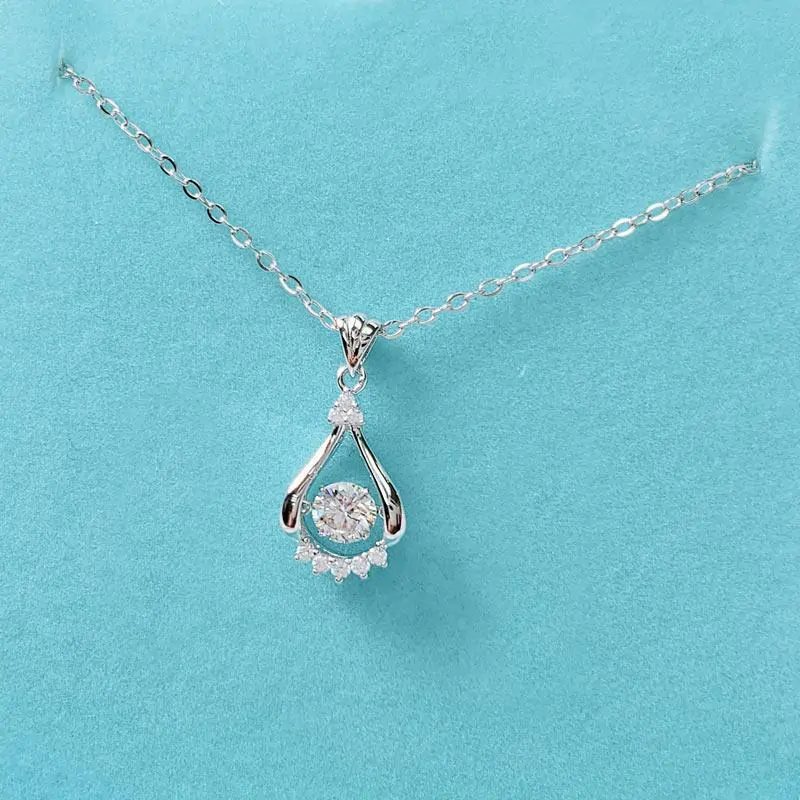 Dancing Stone 0.5 Carat Moissanite Diamond Necklace - Image 5