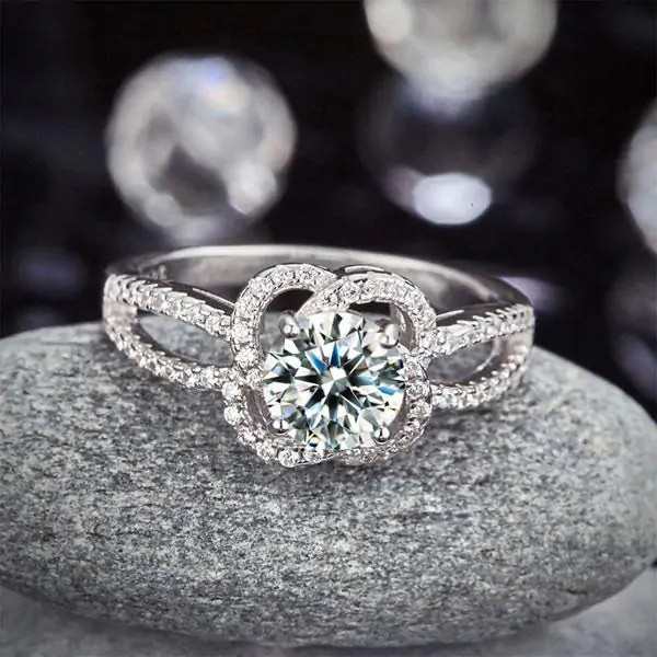 Floral 1 Ct Created Diamond Ring - Image 4
