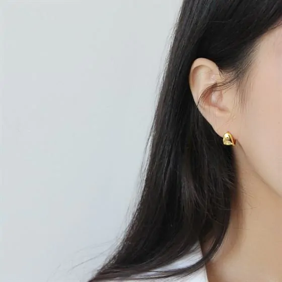 Geometric Triangle 925 Sterling Silver Leverback Earrings - Image 3