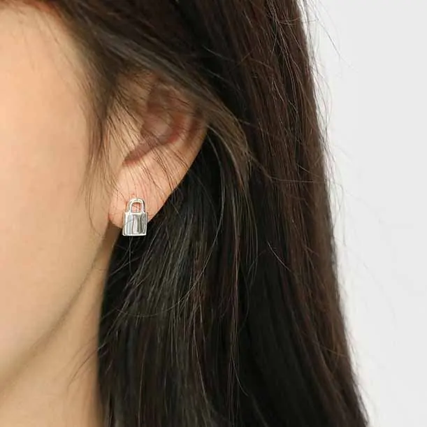 Asymmetric Lock Key 925 Sterling Silver Hoop Earrings - Image 4