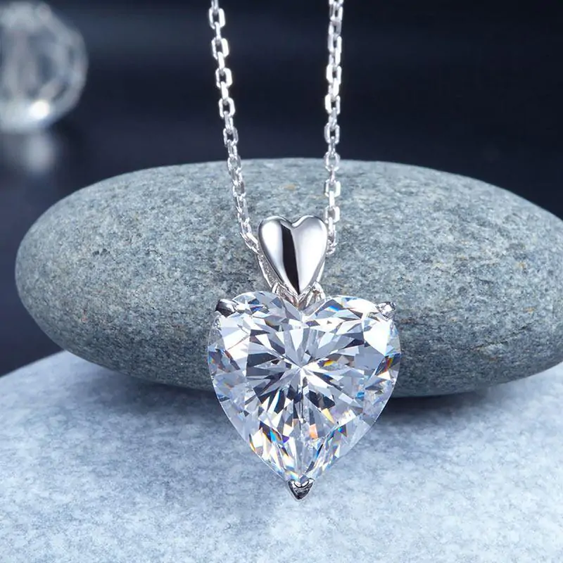 Heart Pendant Necklace - Image 4