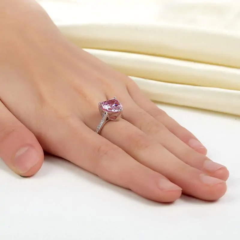 3.5 Carat Heart Pink Created Diamond Ring - Image 5