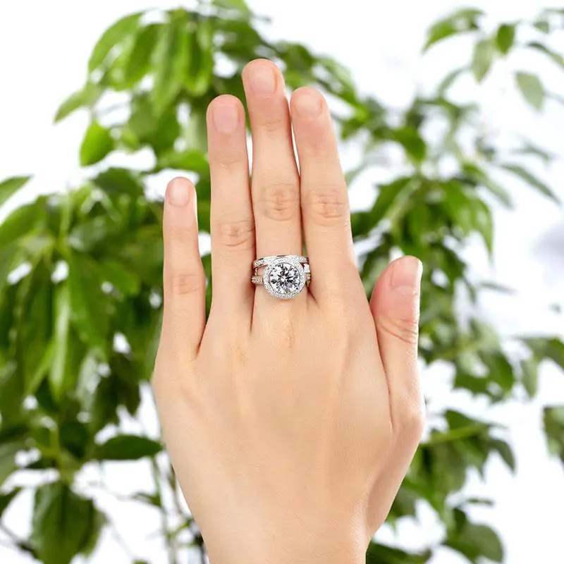 3.5 Ct Vintage Created Diamond Ring - Image 6